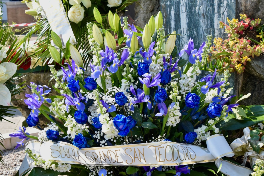 Cerimonia dell'Infiorata in piazzetta Santa Lucia