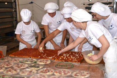 Pane in piazza 29026