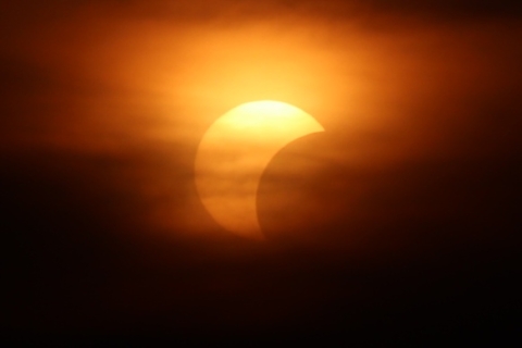 Osservazione dell'Eclissi di Sole al Lido di Venezia