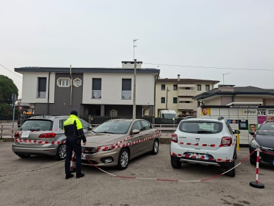 Polizia locale sequestra auto a Marghera