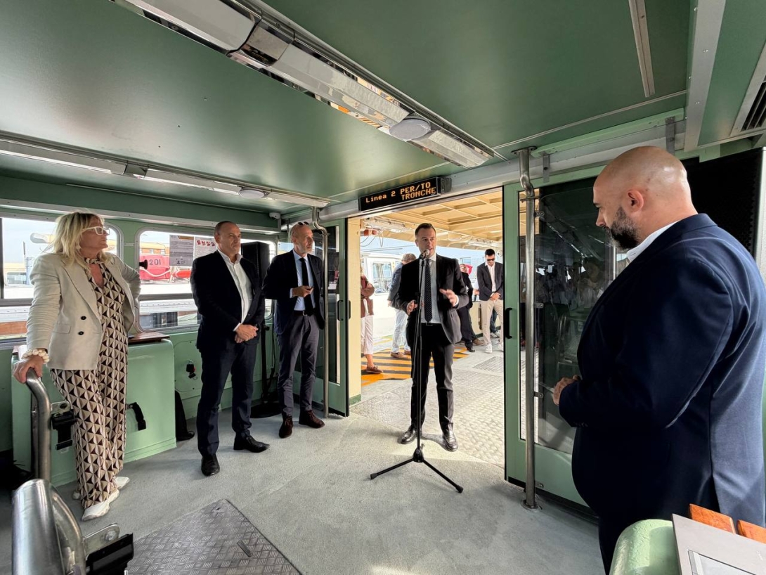  Presentazione vaporetti videosorveglianza interna