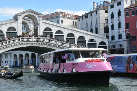 Ottobre Rosa -  Partenza del Vaporetto Rosa 2025
