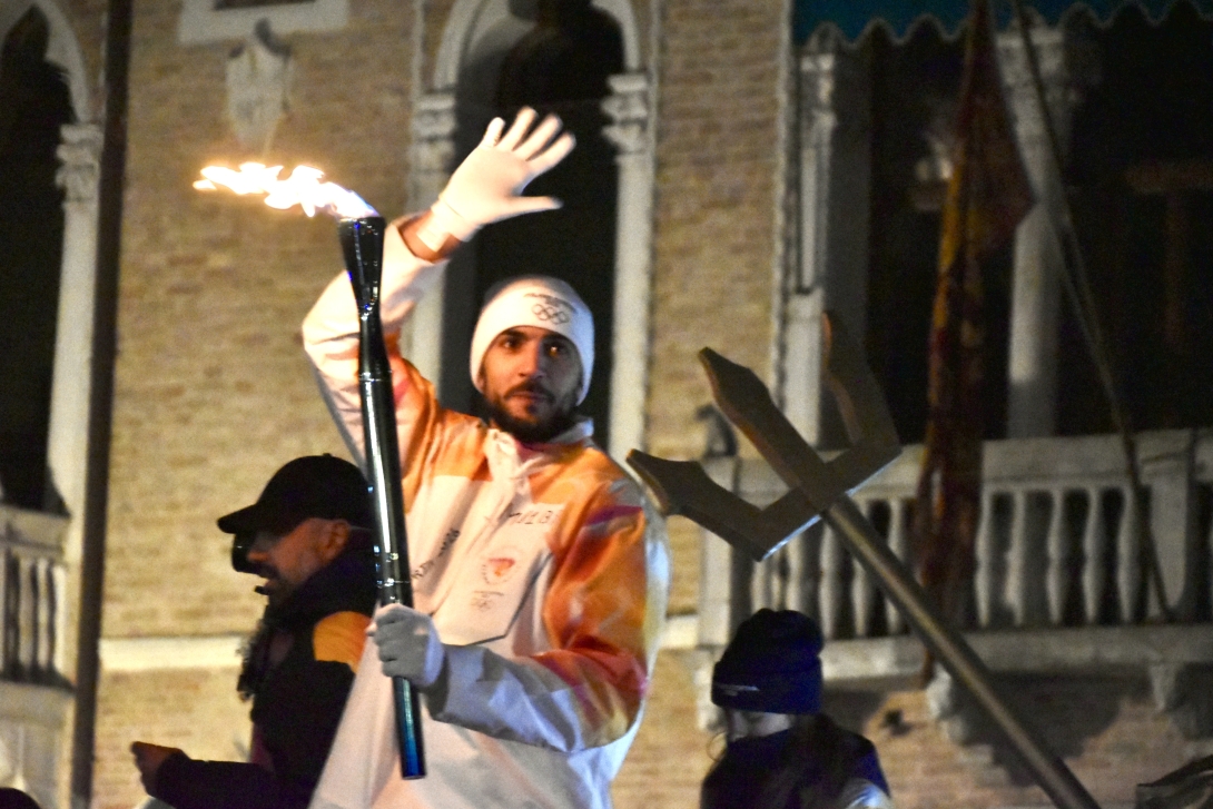 Viaggio fiamma olimpica Venezia