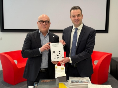 Venturini alla donazione volumi di architettura