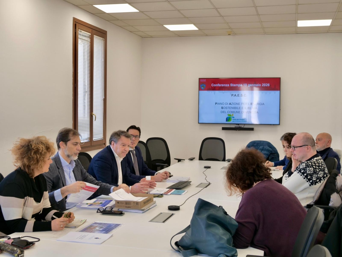 L'assessore De Martin alla conferenza stampa - Presentazione PAESC