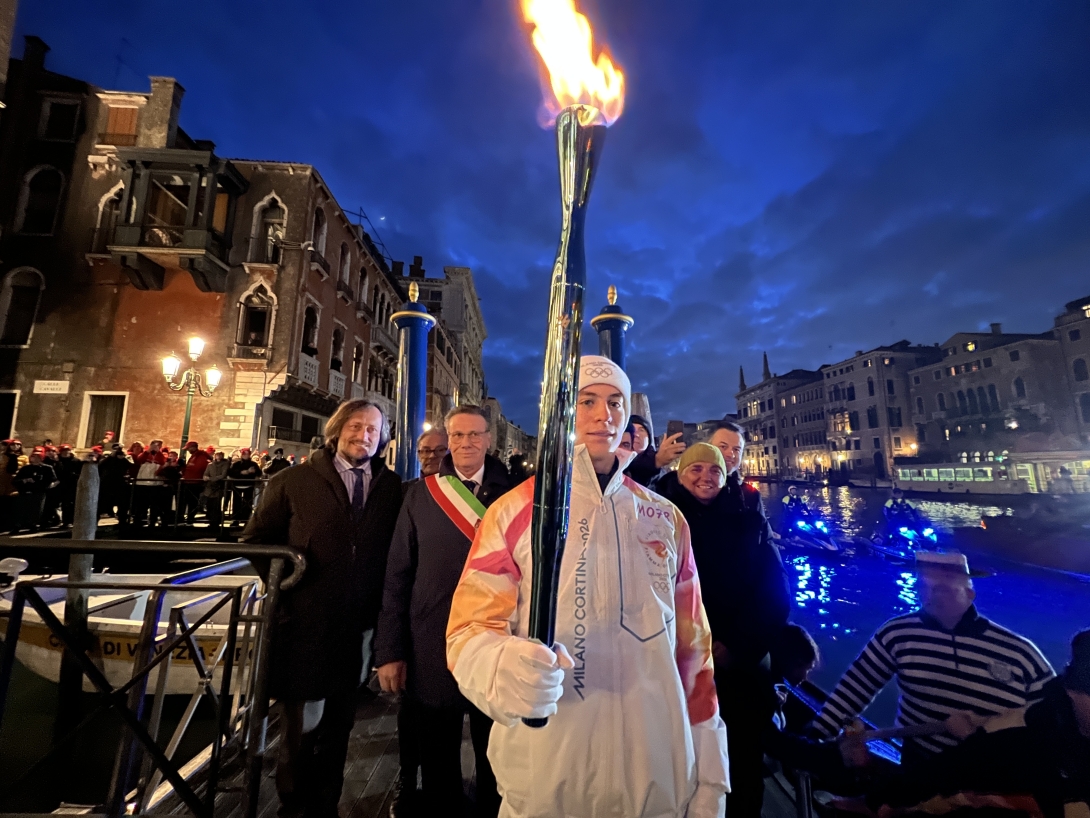 Viaggio fiamma olimpica Venezia
