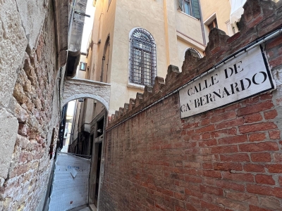 Calle de Ca' Bernardo