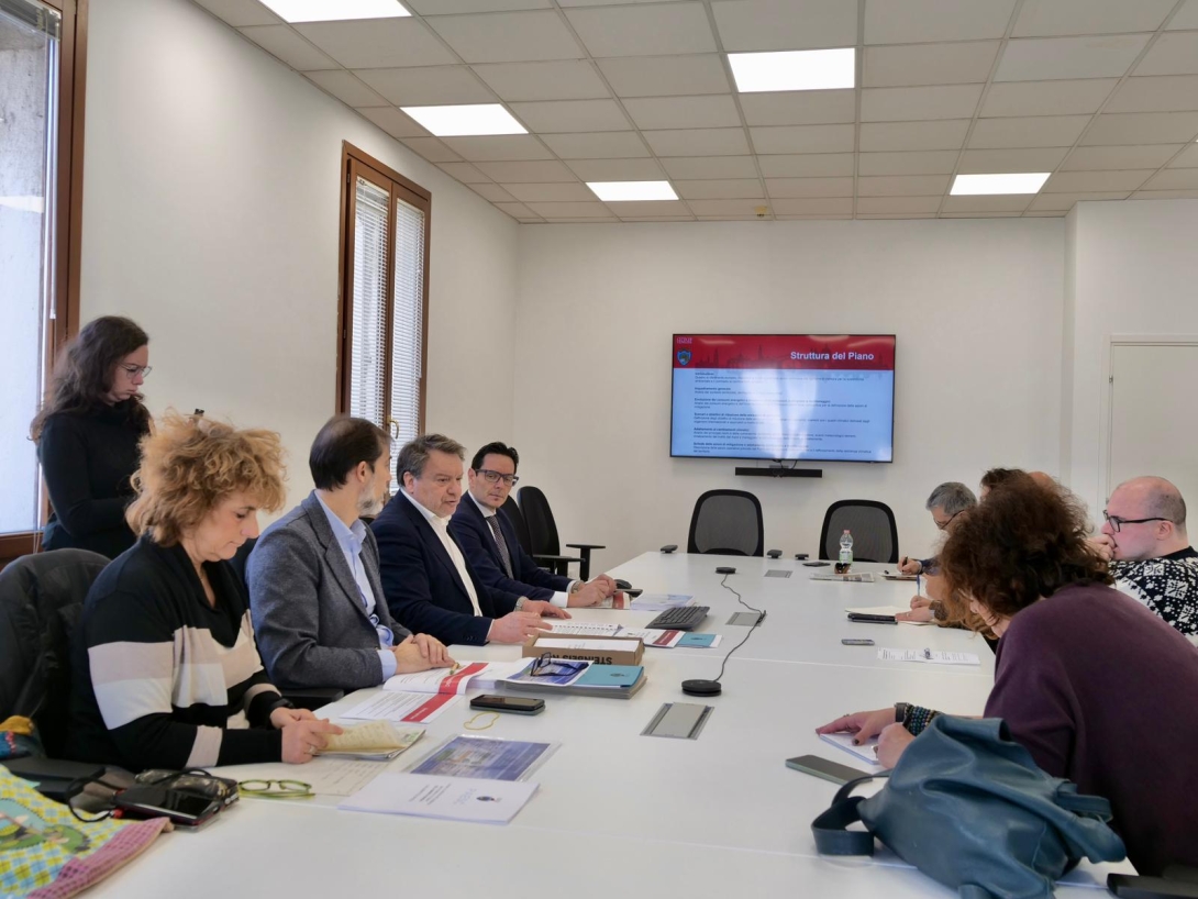 L'assessore De Martin alla conferenza stampa - Presentazione PAESC