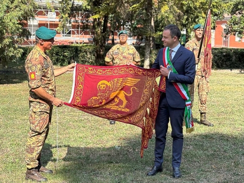 Il Sindaco Venturini in visita alla Caserma “Matter” 