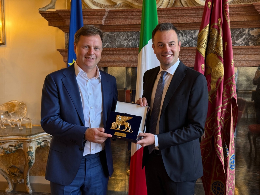 sindaco Venturini  ambasciatore del Regno Unito Stephen Hickey