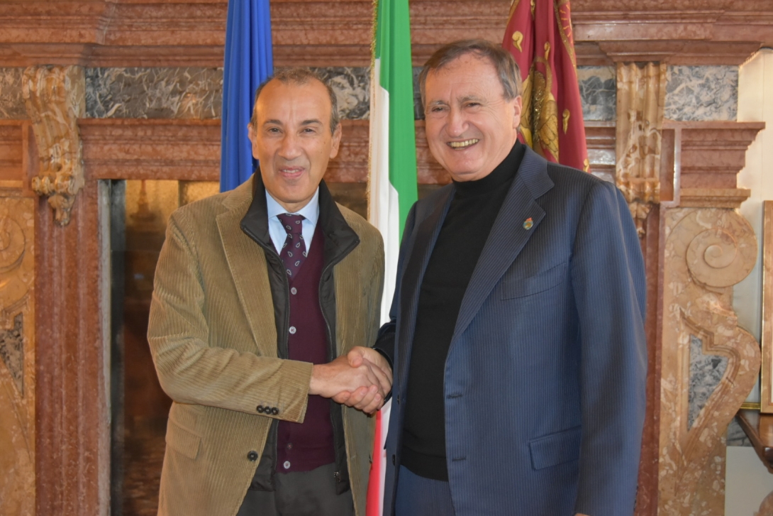 Il sindaco Brugnaro riceve il questore G. Bonaccorso