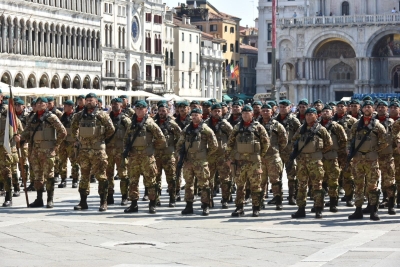 Sindaco Venturini Cerimonia 42° anniversario Lagunari