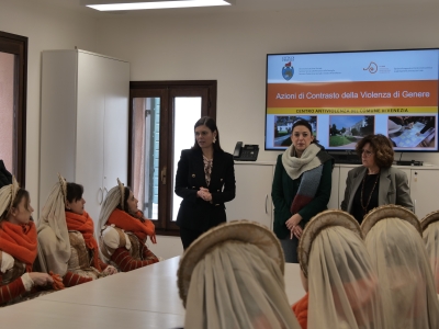 Le Marie al centro CAV