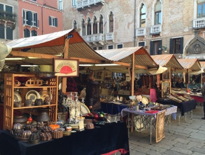 Mercatino antiquariato campo San Maurizio