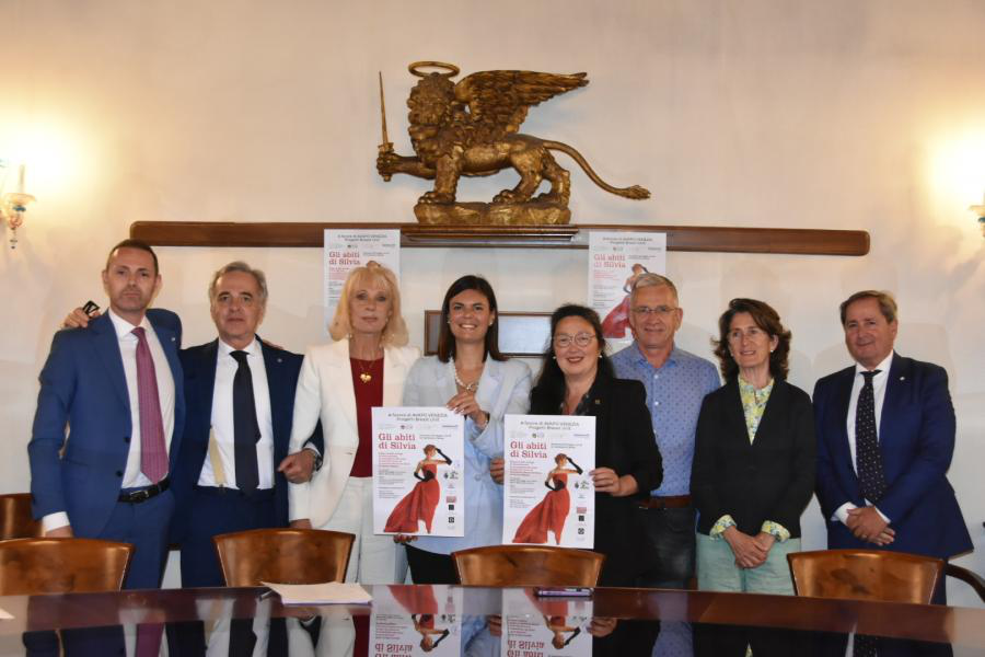 "Gli Abiti di Silvia"