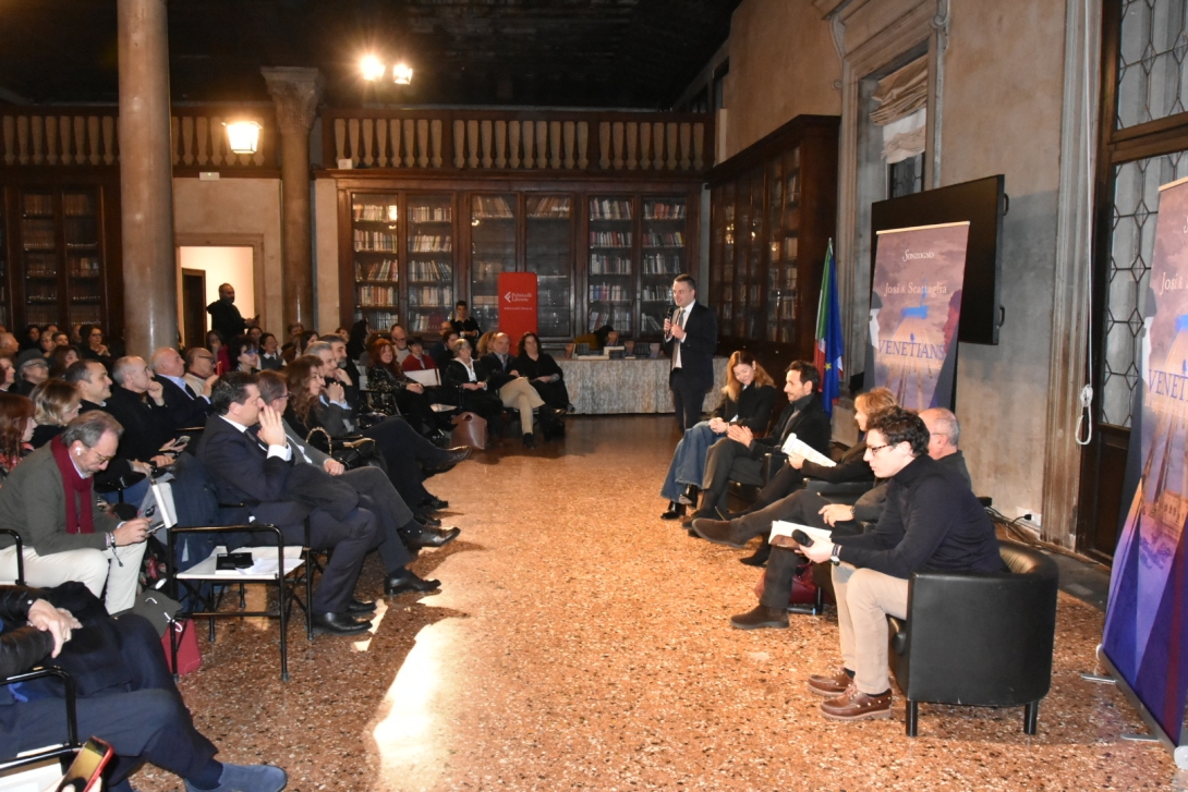 Venturini alla presentazione del libro Venetians il segreto dell'Arsenale di L. Josi e A. Scattaglia a Palazzo Ducale