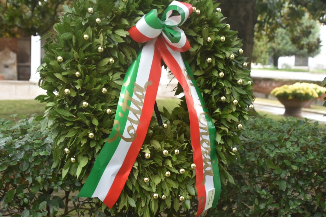 Cimitero Corona Commemorativa