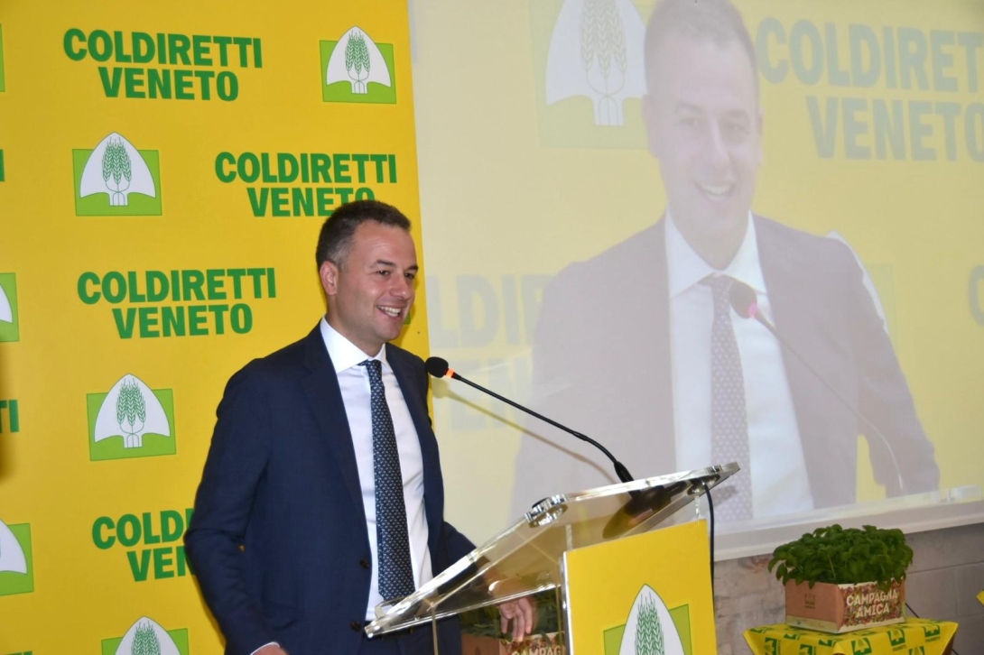 Il sindaco di Venezia Simone Venturini all'incontro "Difendere il Made in Italy: la Legge Caselli"