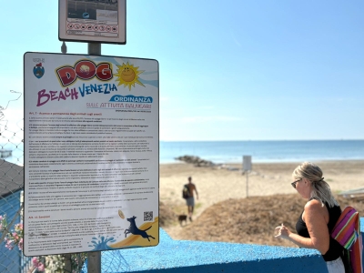 L'assessore Romor al Lido per inaugurazione Spiaggia Cani
