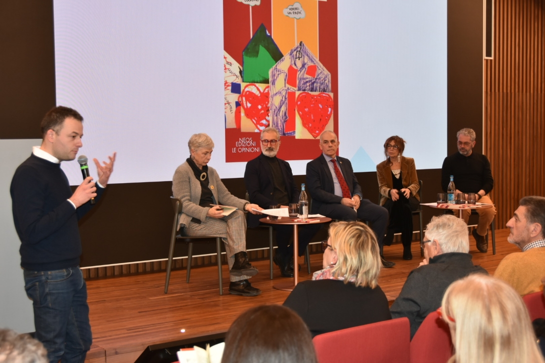 Venturini alla presentazione del libro Casa è famiglia - Storie e voci di Casa Famiglia San Pio X