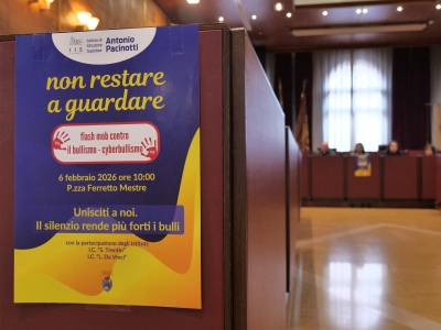 La presidente Damiano alla c.s. flashmob contro il bullismo - Non restare a guardare