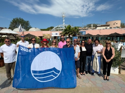 L'assessore Romor alla consegna Bandiera Blu al Lido di Venezia