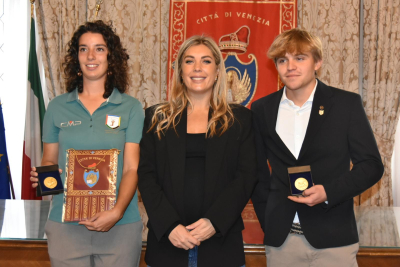 L'assessore Meggetto con gli atleti del Panathlon Club Venezia