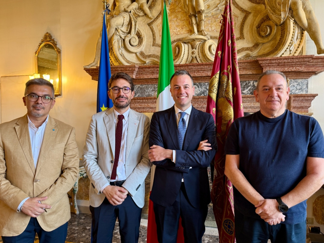 Incontro sindaco sigle sindacali