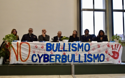 Incontro No al bullismo e al cyberbullismo