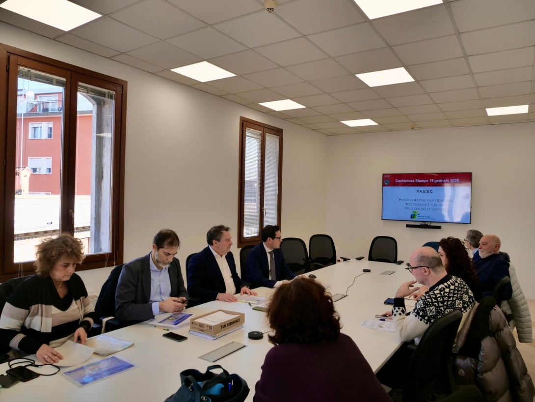 L'assessore De Martin alla conferenza stampa - Presentazione PAESC