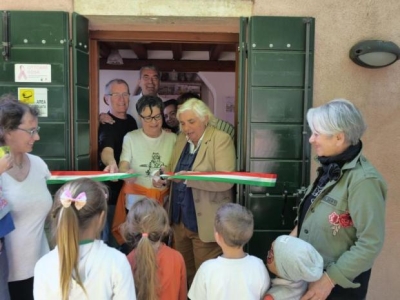 L’assessore Mar all’inaugurazione della nuova biblioteca a Villa Pozzi