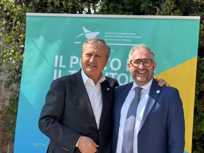 Il sindaco Brugnaro alla presentazione Il Porto per il territorio"