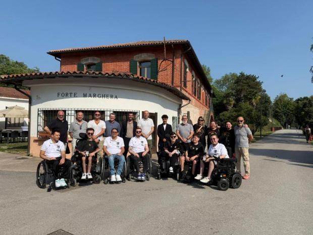 Tomaello alla celebrazione per i traguardi sportivi dei Black Lions